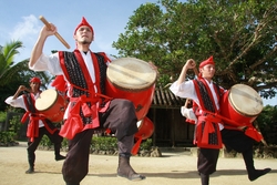 芸能・生活文化体験 【割引】マリン体験(琉球村集合プラン)&琉球村入園パック 所要時間
