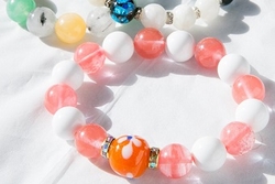 芸能・生活文化体験 Natural stone bracelet making